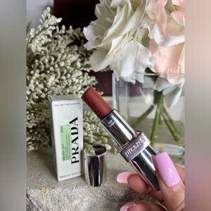 NIB - Prada - Light Glowing Lip Color - U020 Rosso